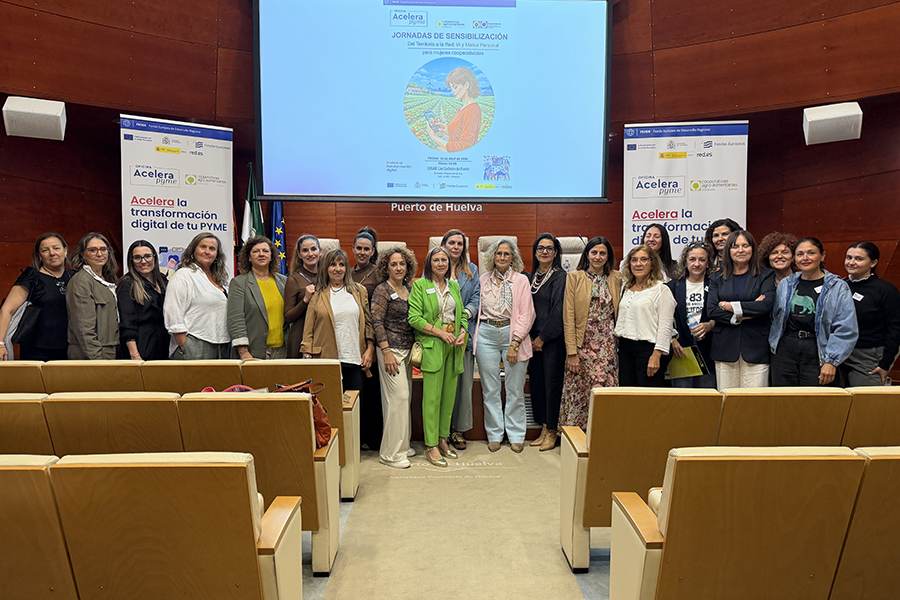La Oficina Acelera Pyme Huelva impulsa la marca personal de mujeres cooperativistas con apoyo de la inteligencia artificial